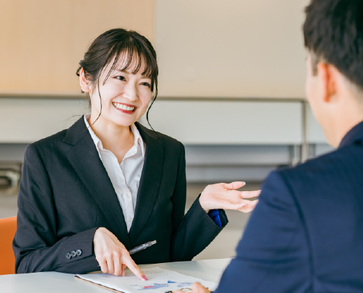 自分の意見を持ち、自ら考え行動できるスタッフ